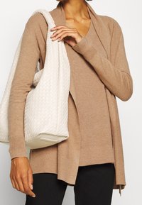GAP Cardigan - camel