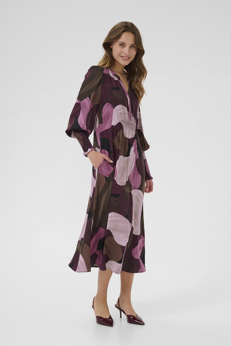 Culture DANA Vestido informal pale brown art/rosa