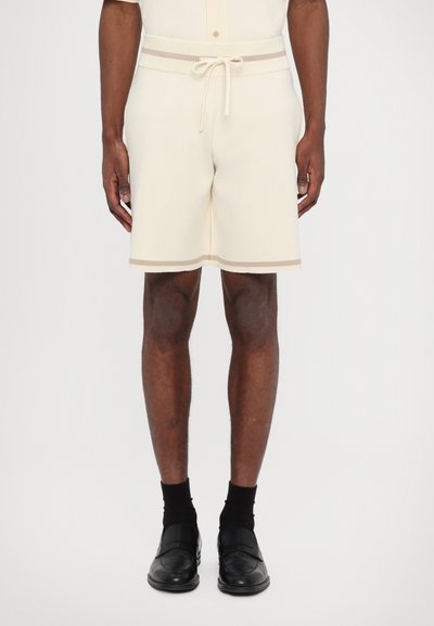 Filling Pieces UNISEX - Lühikesed püksid - antique white