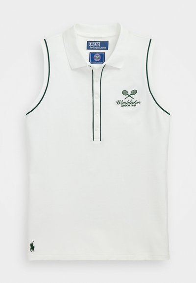 Biała bezrękawnik polo wykonana z bawełny, z zielonymi wstawkami, zapięciem na guziki, logo Wimbledonu i małym zielonym emblematem gracza polo.