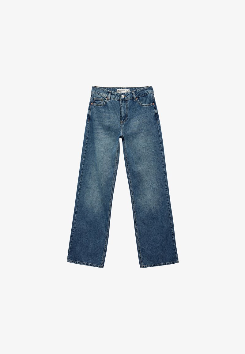 Jeans de mezclilla azul con cintura alta, corte de pierna ancha y un acabado desteñido. Presentan una cremallera frontal con botón, cinco bolsillos y costuras visibles.