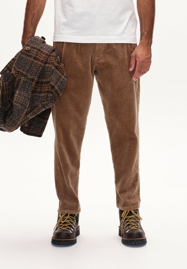 FIRENZE IBRE CROPPED - Stoffhose - sand