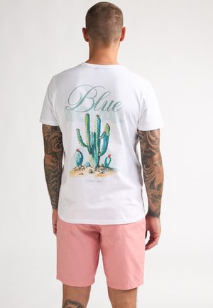 - T-shirt z nadrukiem