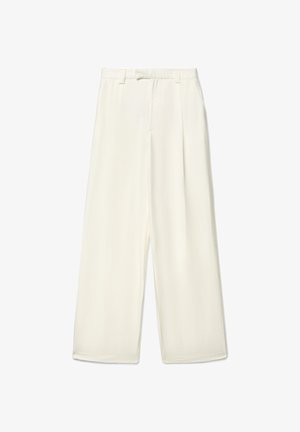 Pantaloni crema a gamba larga con passanti per cintura, cerniera frontale e tasche laterali, mostrati distesi su uno sfondo bianco.