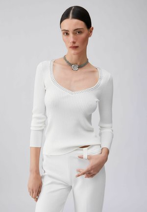 V-NECK WITH STUDS - Trui - white