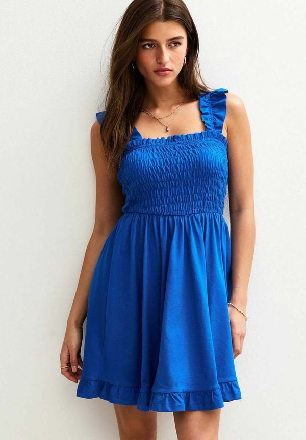 SHIRRED STRAPPY MINI - Jerseykleid