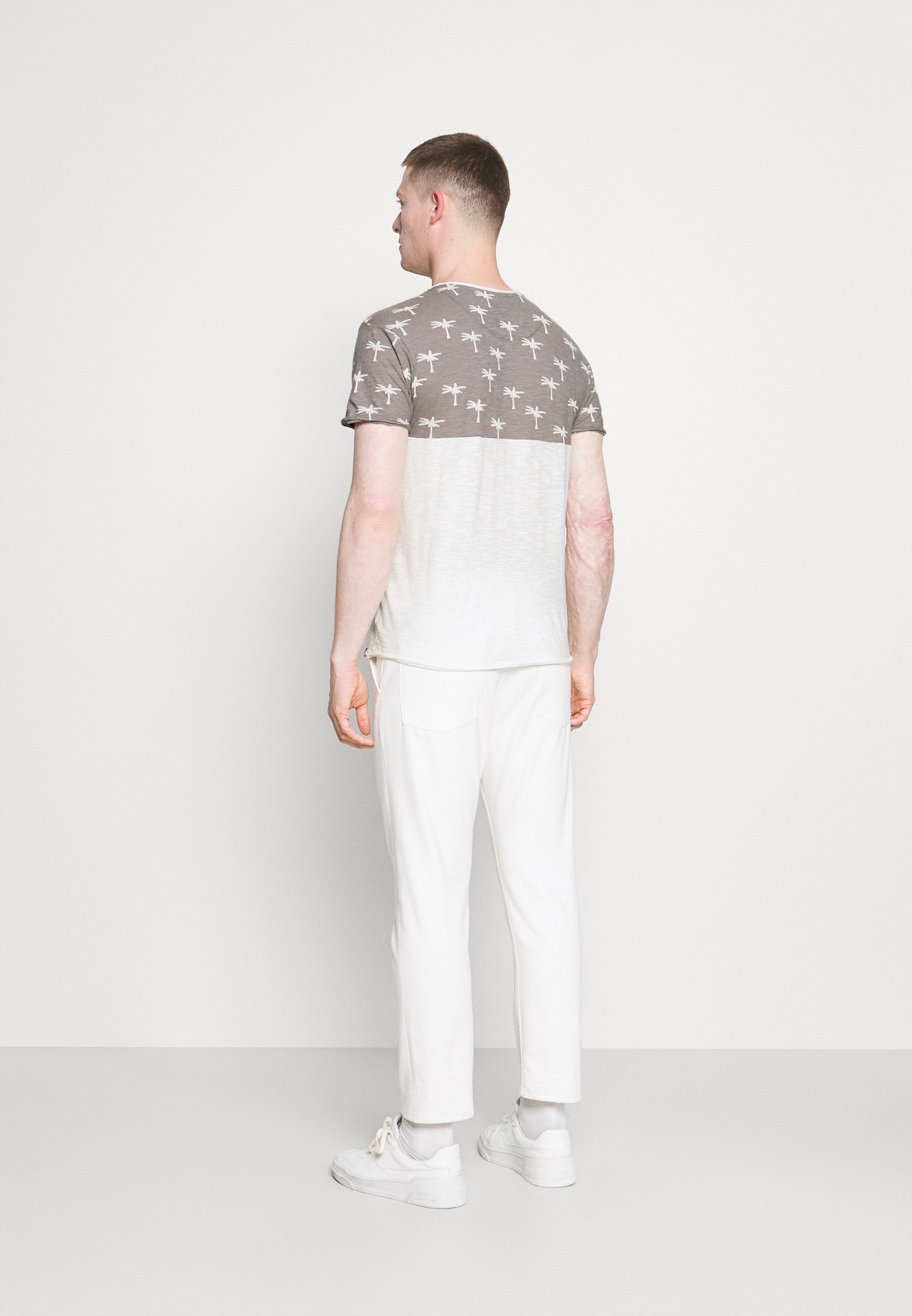 Men CHARLTON - Print T-shirt Men CHARLTON - Print T-shirt