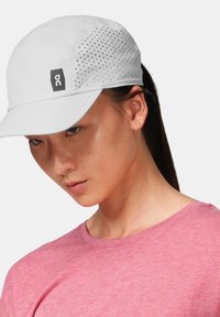 On LIGHTWEIGHT  - Cap - grey