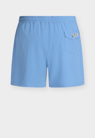 Svetlomodré plavkové šortky s elastickým pásom, zadným vreckom so zapínaním na gombík a hladkou, ľahkou látkou.