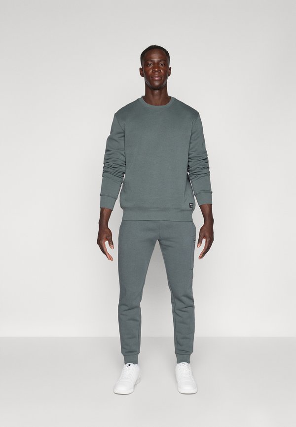 CENTRE  - Sweatshirt - urban chic2