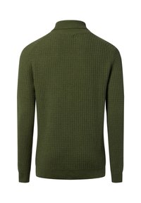 Groene gebreide pullover met een textuurpatroon, voorzien van een hoge kraag en lange mouwen. Geribbelde manchetten en zoom. Achteraanzicht getoond.