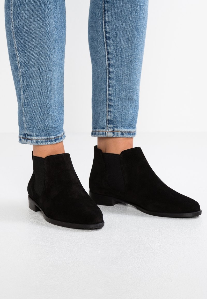 Tamaris Botines bajos - black