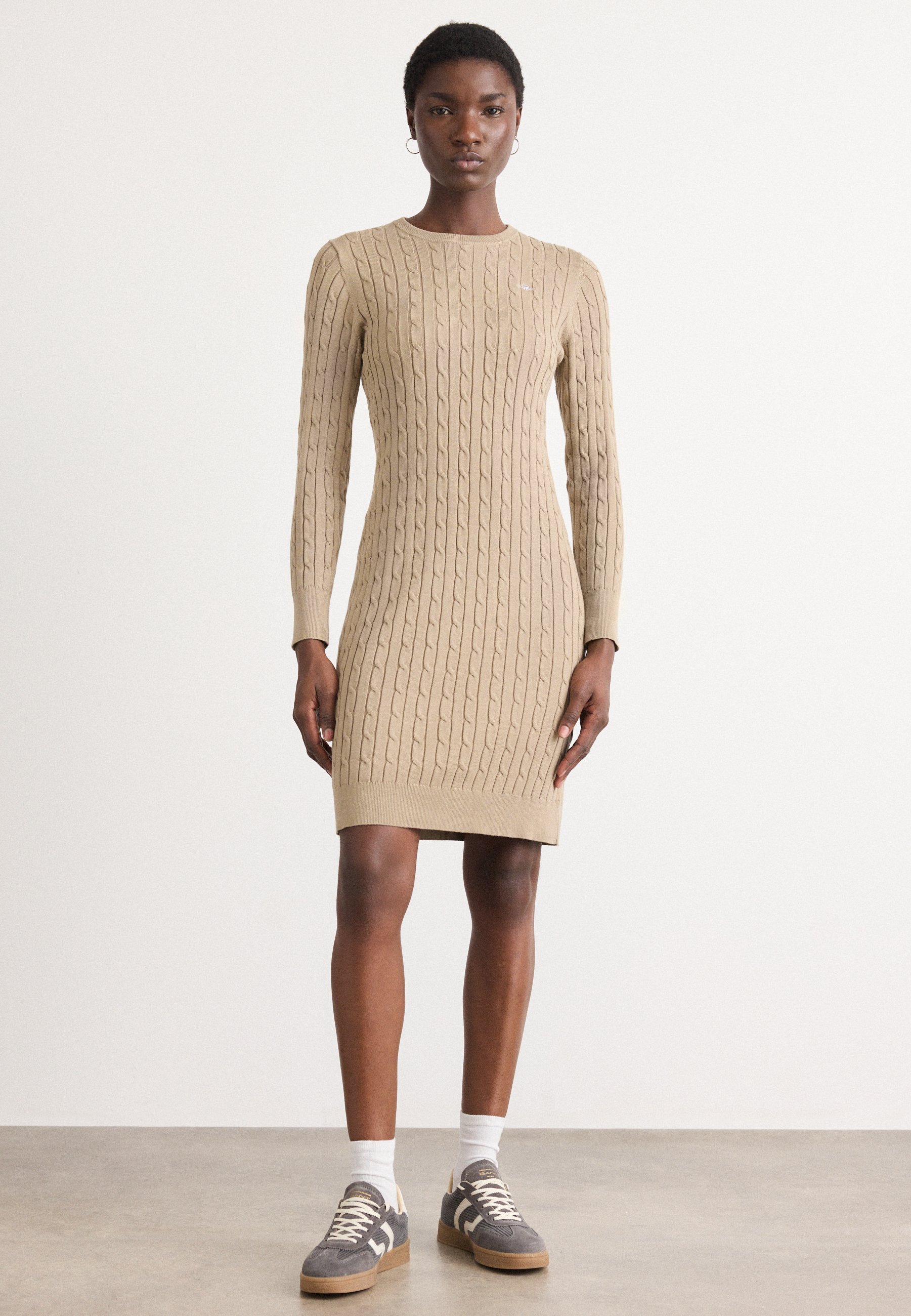 ser o ya serenade knit maxi dress Seroya Arwen Knit Maxi Dress main image 1