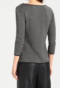comma Strickpullover - black