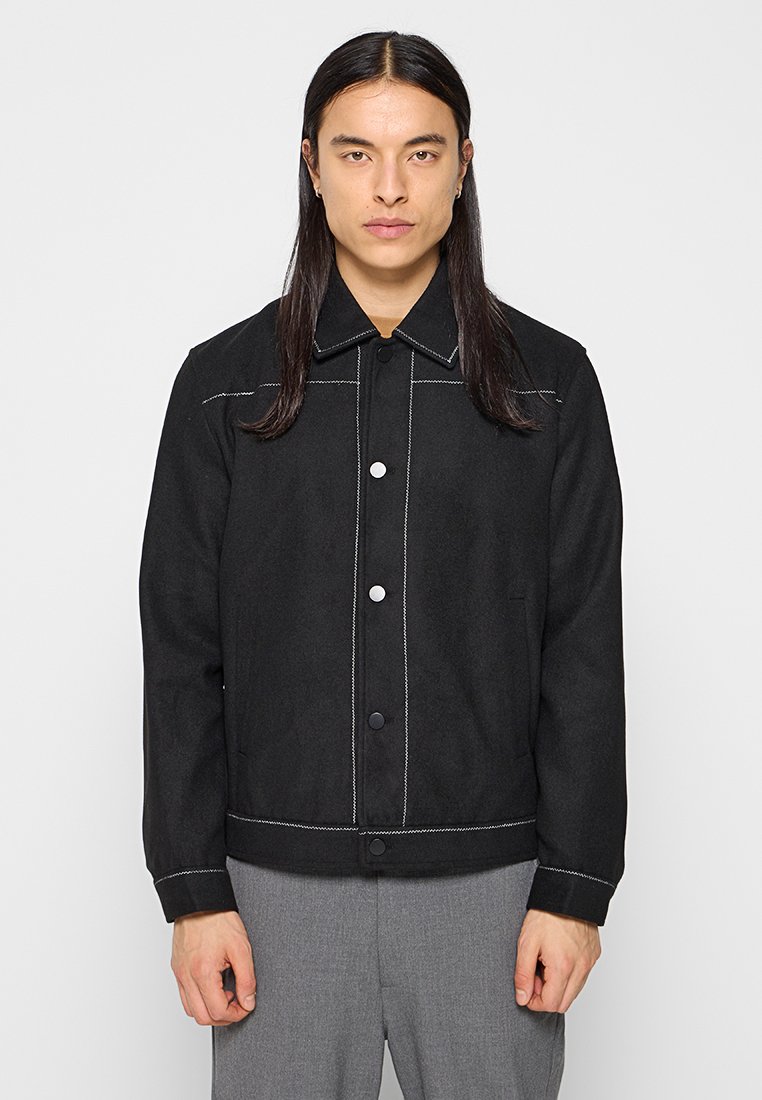 Leichte Jacke
