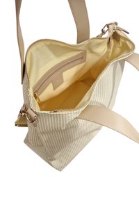 Borsa a tracolla in tessuto rigato con fodera gialla, dettagli color crema e una tasca con zip interna. Presenta una tracolla color crema e chiusura con zip.
