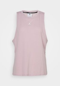 Unselected, plum chalk