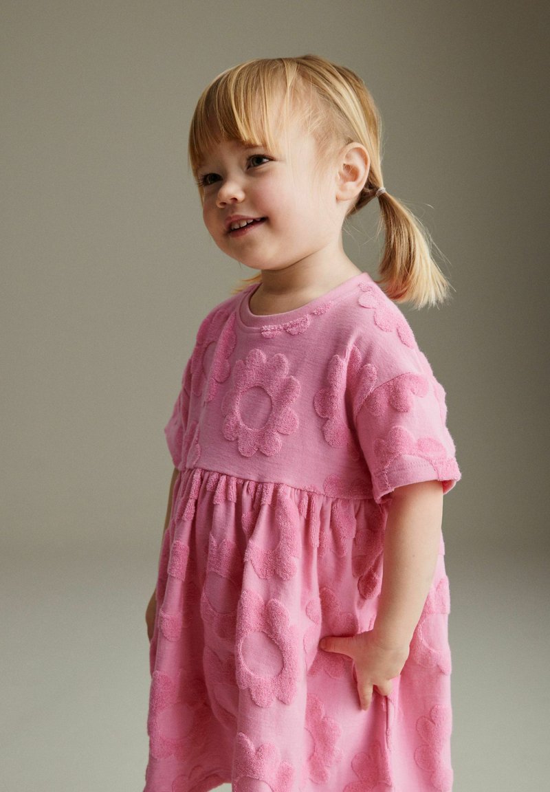 Next TEXTURED TOWELLING - Dienas kleita - bright pink