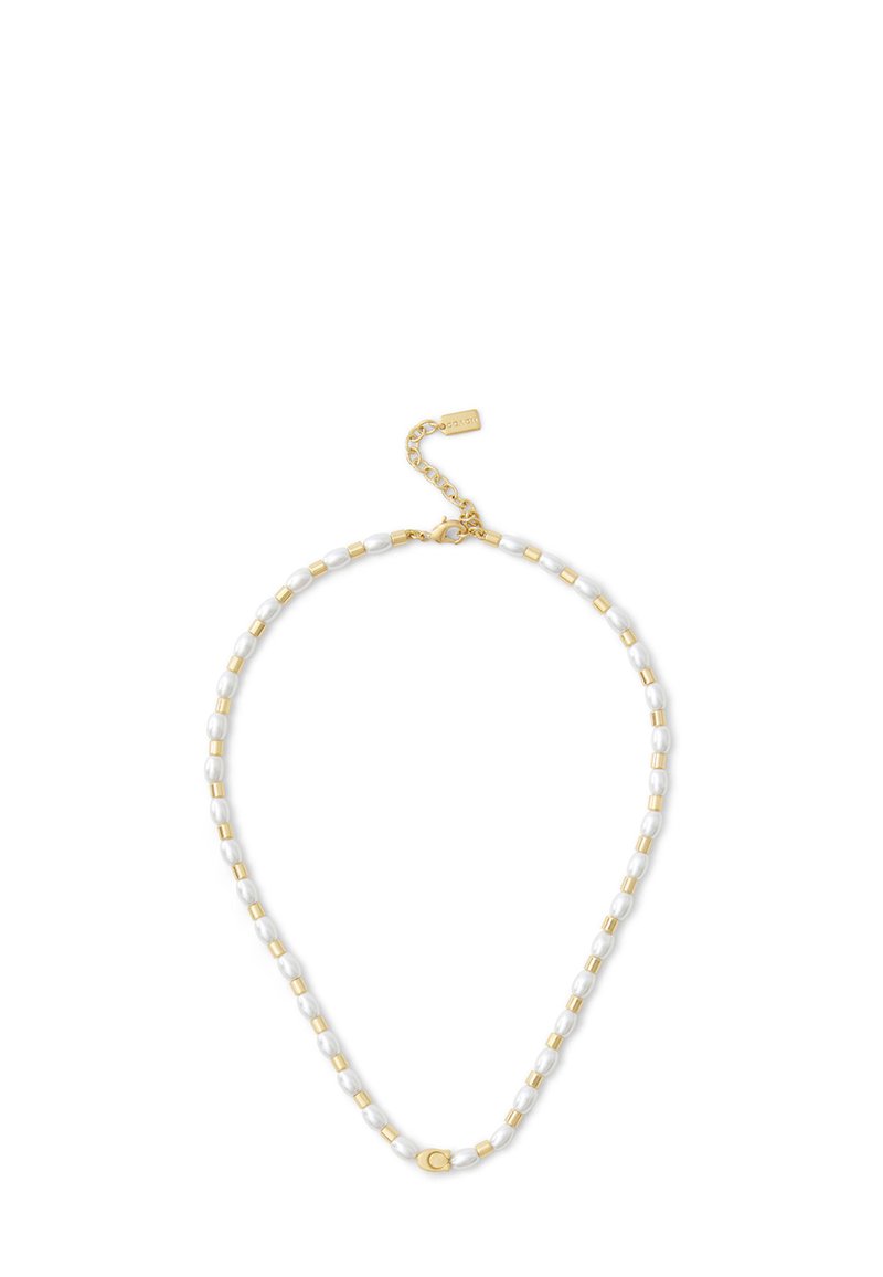 Collier composé de perles d'eau douce blanches alternant avec des perles en métal plaqué or, doté d'un fermoir en or et d'une chaîne réglable.