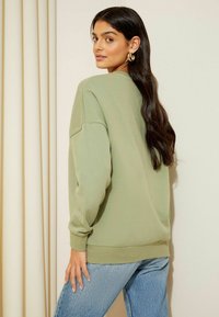 Friends Like These CREW NECK  PETITE  - Sudadera - khaki green