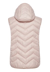 Gilet sans manches rembourré en rose doux, présentant un motif de matelassage en chevrons et une capuche amovible. Tissu lisse et léger avec des bords arrondis.