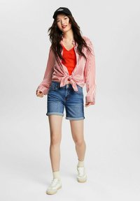 Esprit MR RGLR SHORTS - Short en jean - blue medium washed new