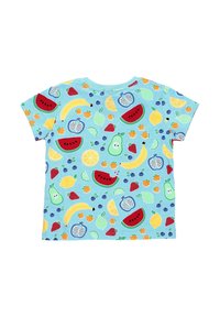 Koszulka z krótkim rękawem w jasnoniebieskim kolorze z żywym wzorem owocowym, w tym arbuzem, bananem i truskawkami.