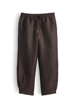 OPUS, RELAXED TAPERED SHINE - Stoffhose - affogato