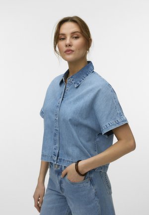 Vero Moda, VMINGEBORG SS DENIM SHIRT MIX - Button-down blouse - light blue denim