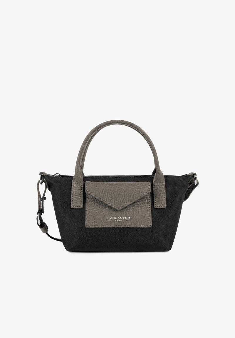 Sac à main noir et gris avec deux poignées, poche avant style enveloppe et bandoulière détachable.