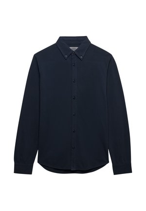 Zwarte herenblouse met lange mouwen, knoopsluiting, knoopkraag en afgeronde zoom, weergegeven op een effen witte achtergrond.