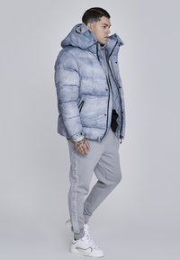 SIKSILK Zimska jakna - light grey