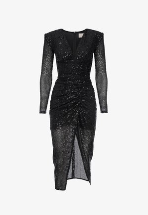 Czarna sukienka z cekinami, z długimi rękawami, głębokim dekoltem w kształcie V, marszczeniami po bokach oraz rozcięciem do uda. Posiada gładką, dopasowaną sylwetkę oraz teksturowany wzór.