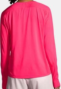 Brooks SPRINT FREE LONG SLEEVE 2.0 - Ilgarankovis viršutinės dalies drabužis - hyper pink