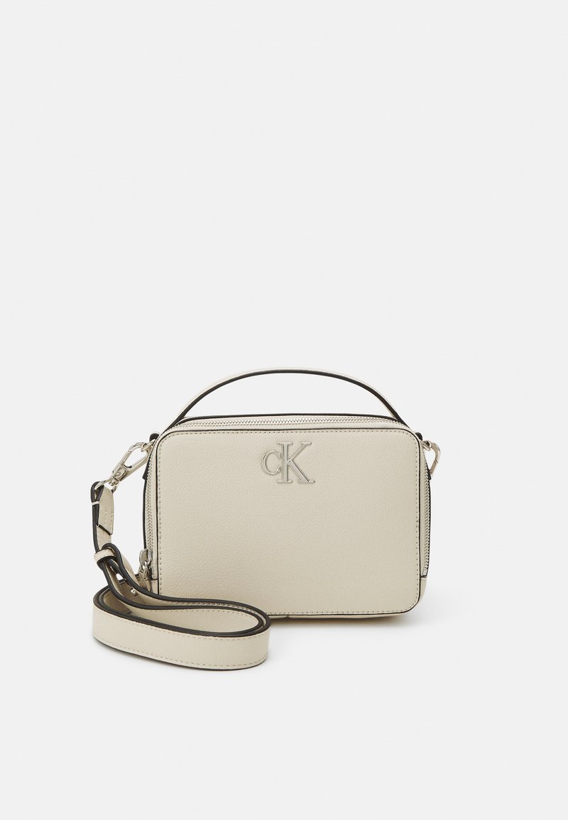 Calvin Klein Jeans MINIMAL MONOGRAM CAMERA BAG - Borsa a mano - stone