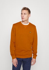 Lyle & Scott CREW NECK - Camisola - ciderbrown