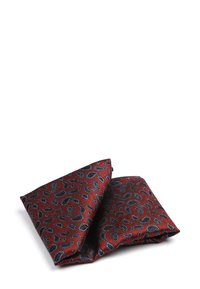 Rode pochet met paisley-patroon, gemaakt van zijde. Heeft fijne zwarte en blauwe ontwerpen op een rijke rode achtergrond. Zachte textuur.