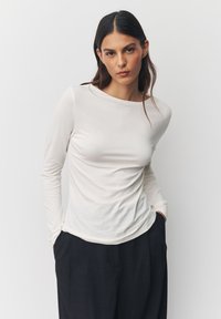Next REGULAR FIT - LONG SLEEVE BOAT NECK - Majica z dolgimi rokavi - ecru