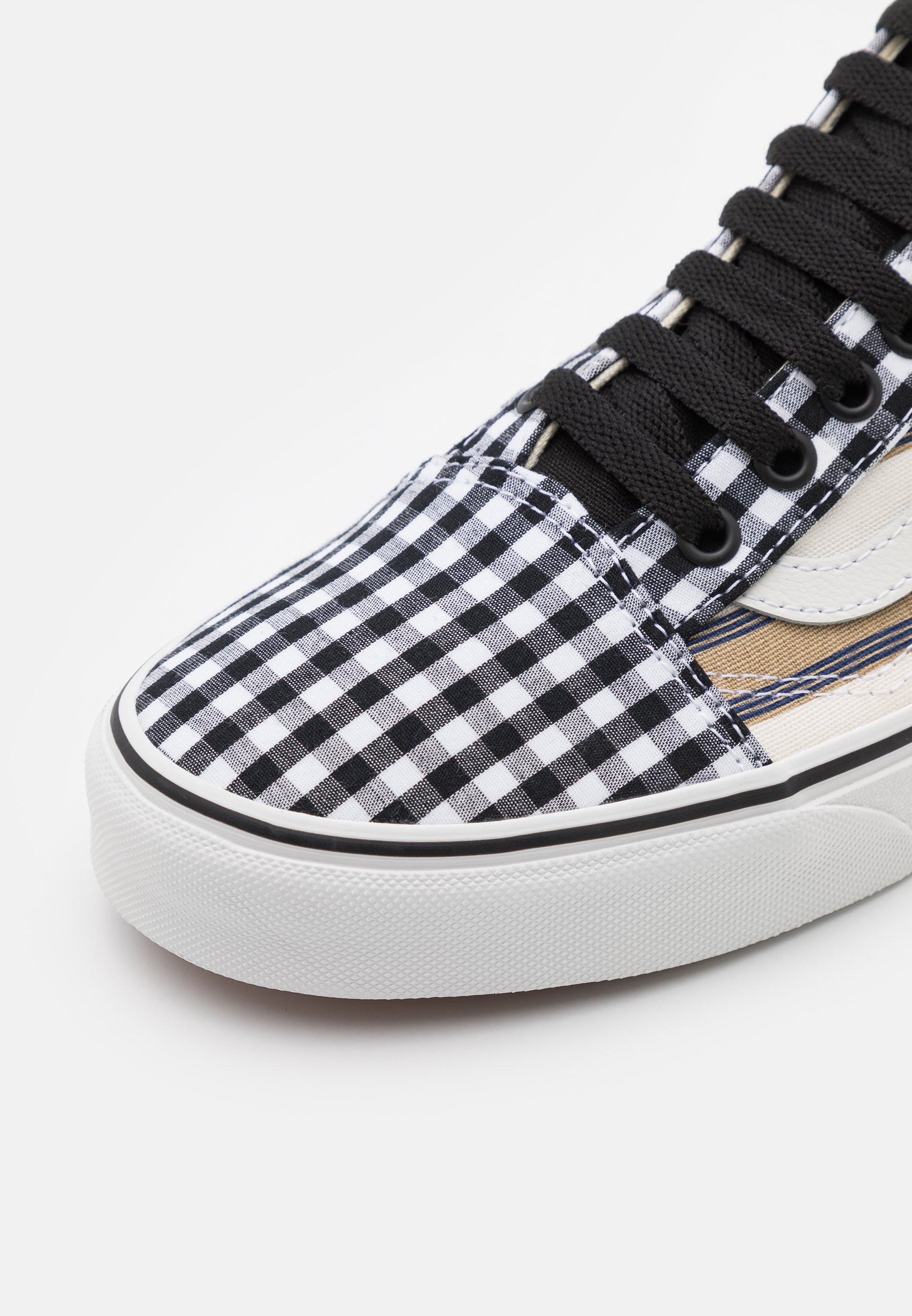 vans u old skool blanche