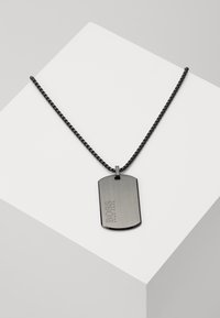 Collana - black
