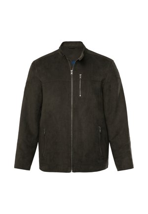 Chaqueta de ante gris oscuro con cuello alzado, cierre frontal de cremallera y dos bolsillos laterales. Cuenta con un bolsillo en el pecho con cremallera para un detalle adicional.