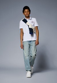 Tommy Hilfiger ARCHIVE BARREL FIT - Jeans Straight Leg - random