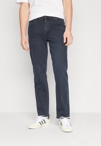 Wrangler TEXAS - Vaqueros rectos - cloudy skies