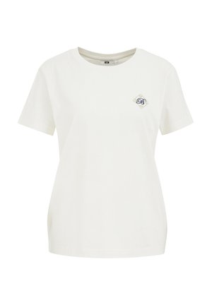 Balta medvilninė marškinė su apvaliu kaklu, trumpomis rankovėmis ir deimanto formos mėlynos ir smėlio spalvos siuvinėtu logotipu ant krūtinės.