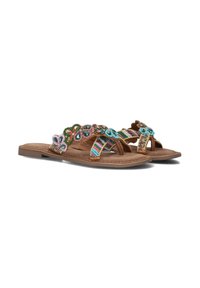 Gebeade bruine sandalen zijn voorzien van kleurrijke bloemmotieven met ingewikkeld kralenwerk. De zool is plat en heeft een zachte, textuurvolle voetbed voor comfort.