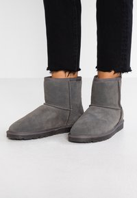 Esprit Snowboots  - dark grey