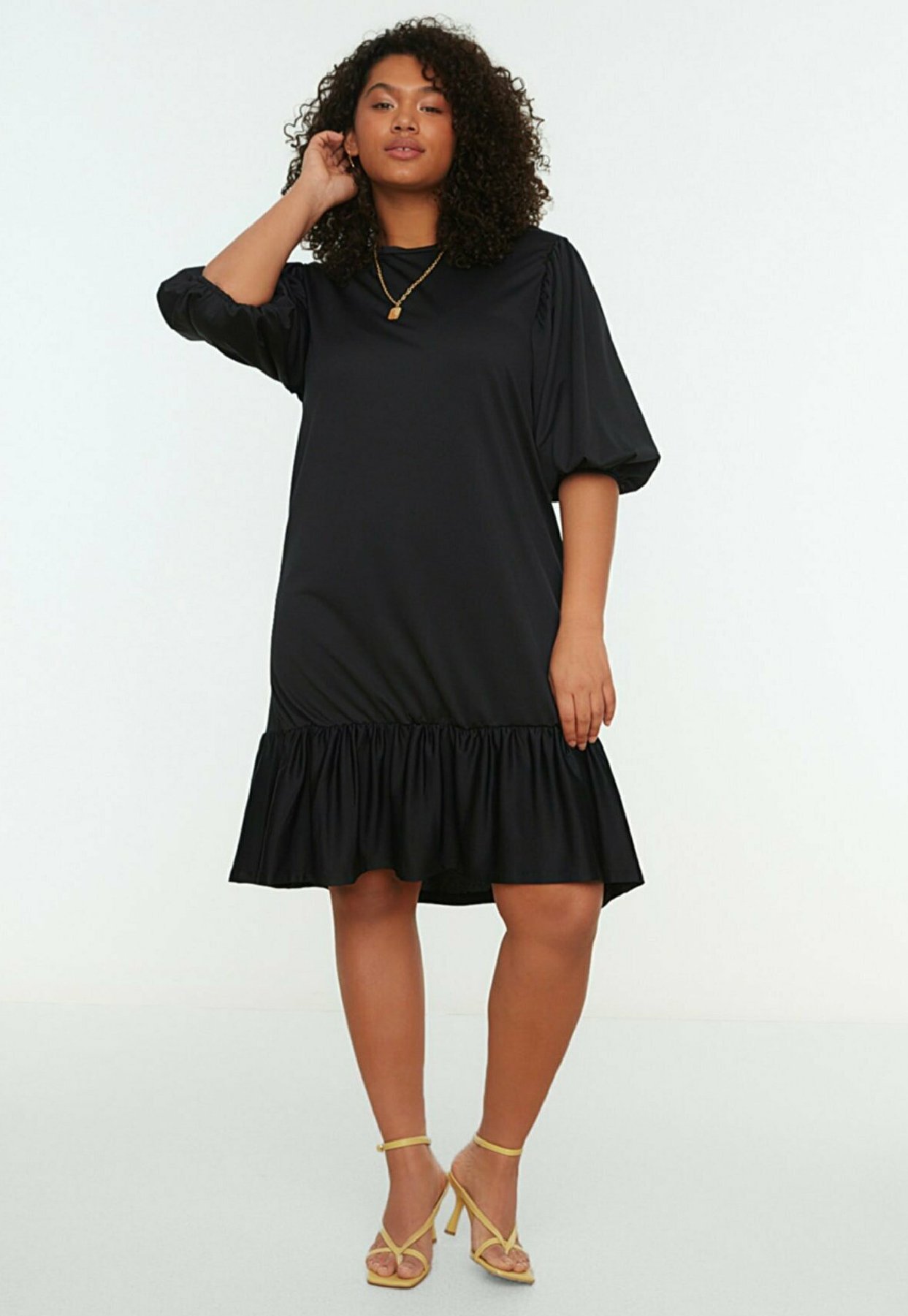 Trendyol Curve Day dress - black 
