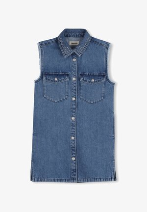 Robe sans manches en denim avec patte de boutonnage à l'avant, poches poitrine et détails à clous sur le col. Présente une silhouette légèrement cintrée avec des fentes sur les côtés.