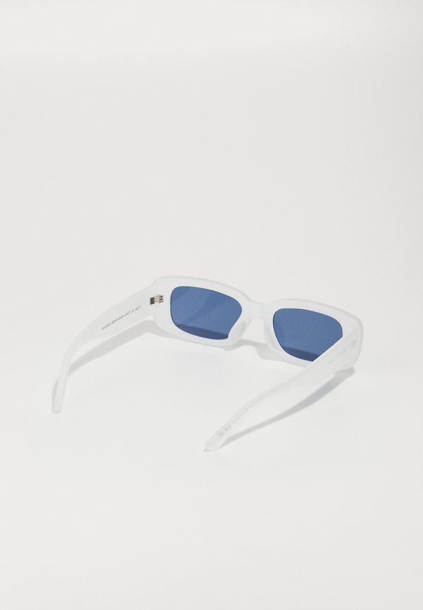 CHUCKLE UNISEX - Sunglasses3