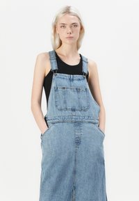 G-STAR SKATER MAXI DUNGAREE DRESS - Vestido comprido - faded blue star